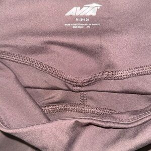 Like new size M Avia flare leggings